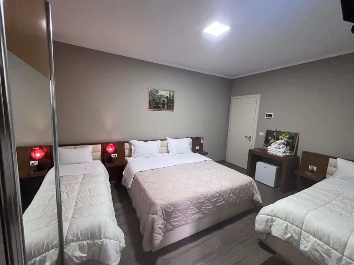שקודר Bobi Hotel מראה חיצוני תמונה