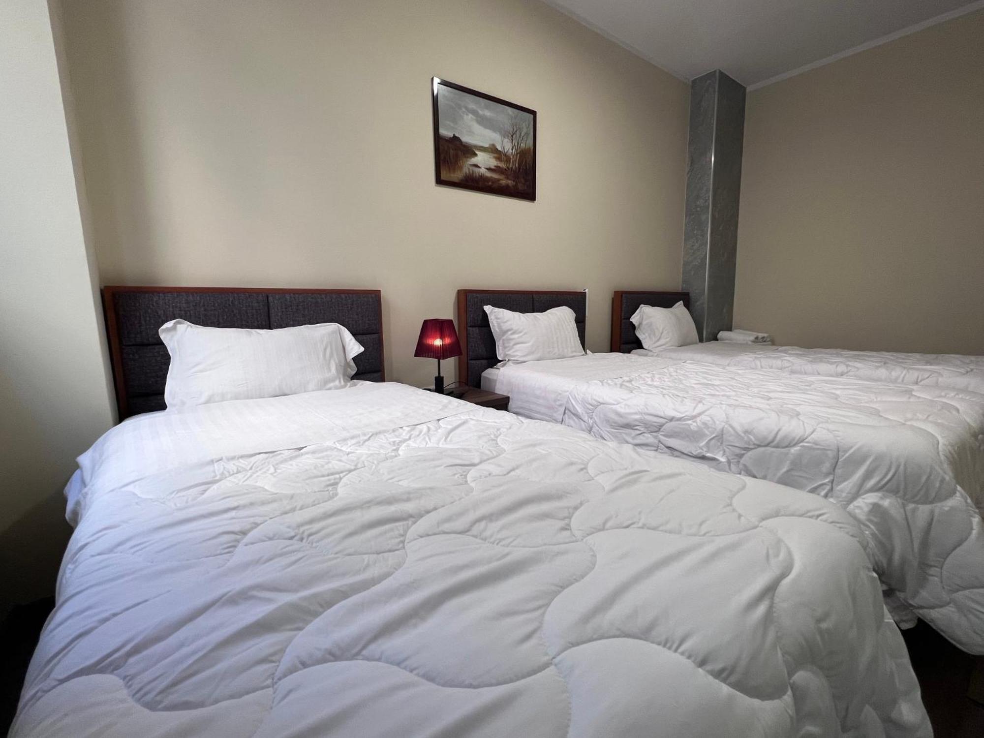 שקודר Bobi Hotel מראה חיצוני תמונה