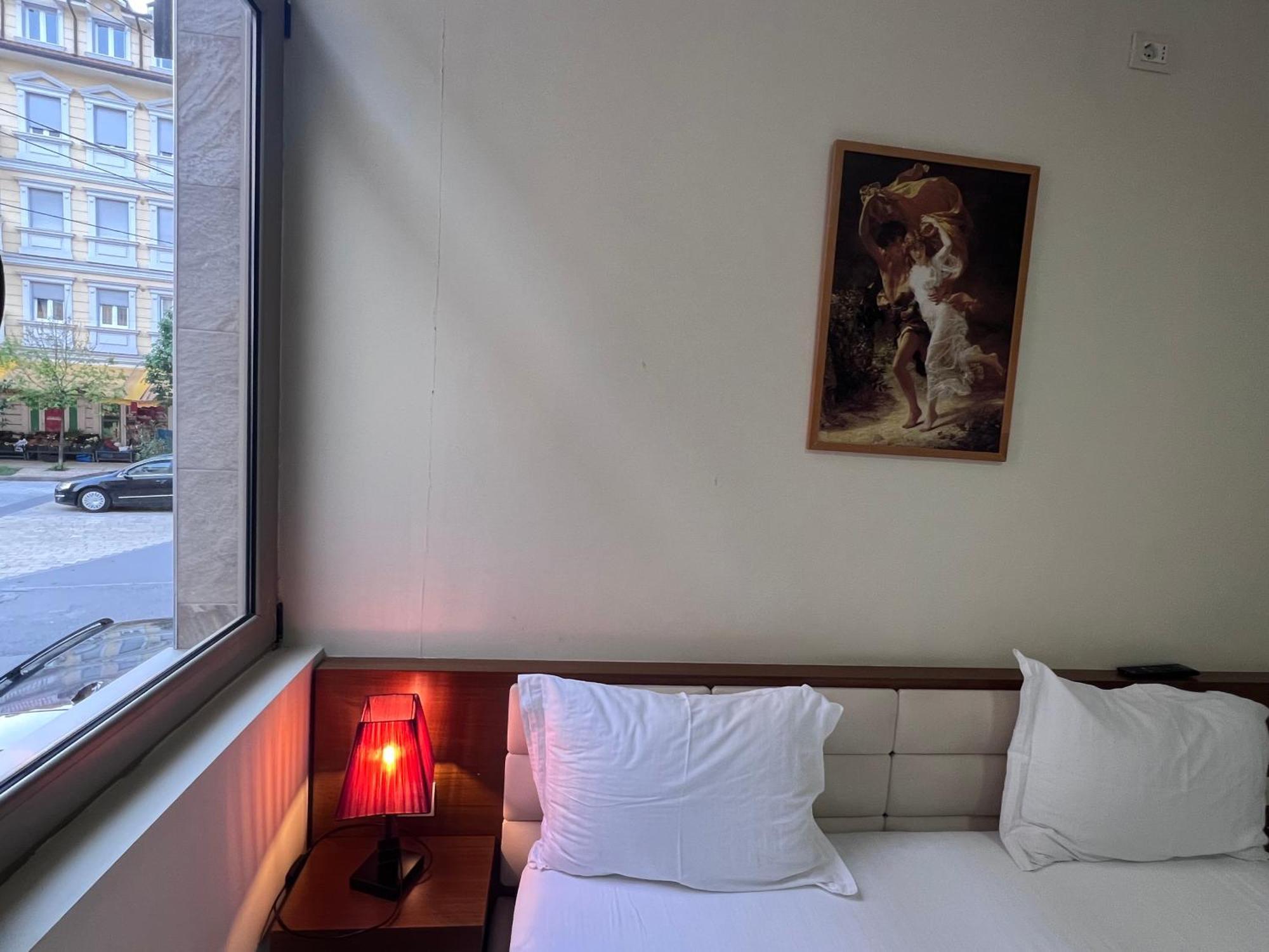 שקודר Bobi Hotel מראה חיצוני תמונה